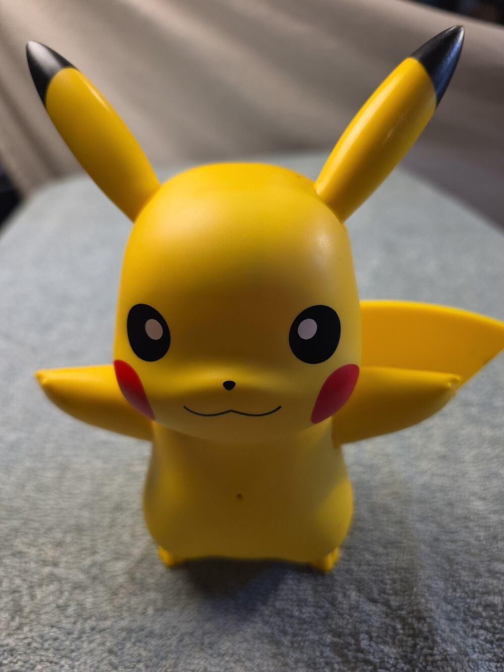 PIKACHU Pokémon Figure 2023 Talks Ears and Hands Move and Light Up